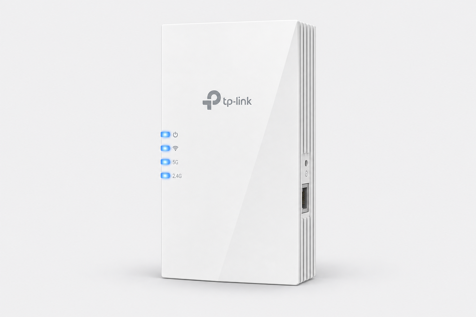 実際に使用しているTP-Link RE600Xを背景処理した写真